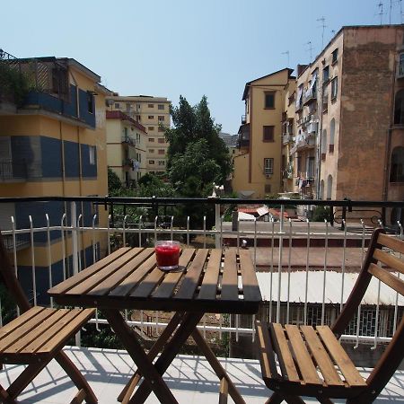 Bella Vita Rooms Napoli Bagian luar foto
