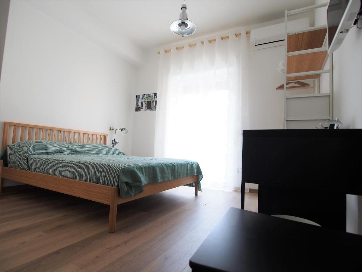 Bella Vita Rooms Napoli Bagian luar foto