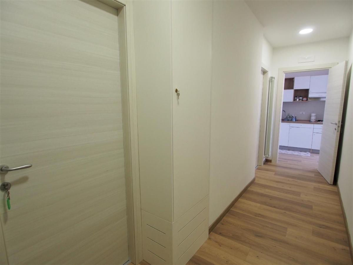 Bella Vita Rooms Napoli Bagian luar foto