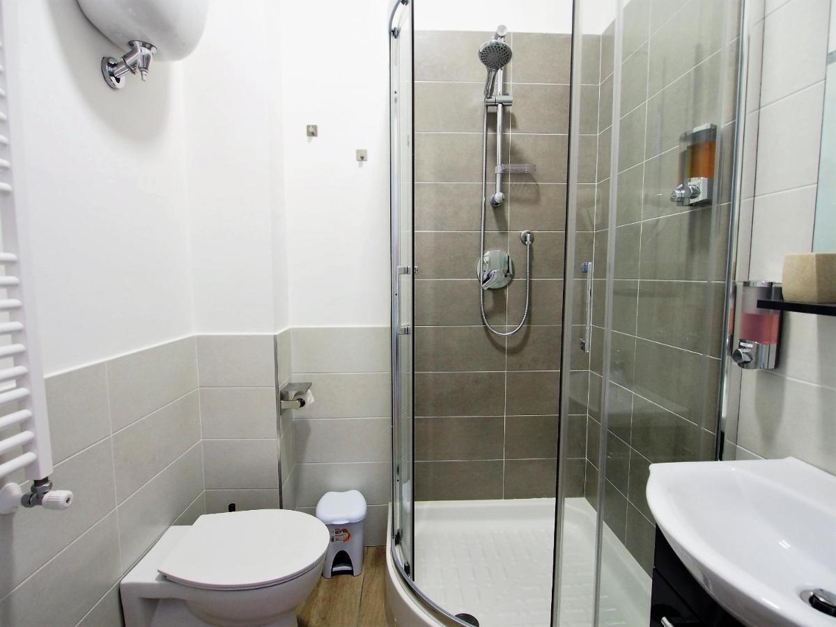 Bella Vita Rooms Napoli Bagian luar foto