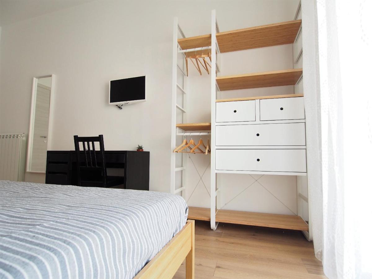 Bella Vita Rooms Napoli Bagian luar foto